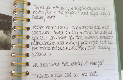 The Potting Shed near Tenby, 100" Projector, Four poster bed, On-site HOT TUB access via Spa Pack - Photo 8