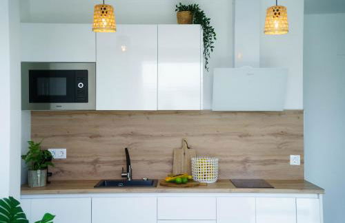 Emerald Suite Plaza - Photo 17