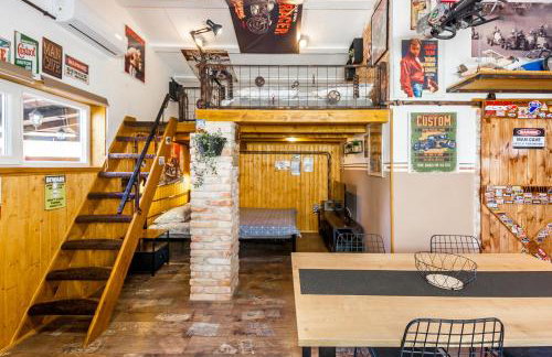 Industrial style studio house Eni, with Parking, BBQ, AC in Marčana, Ferienwohnung - Foto 17