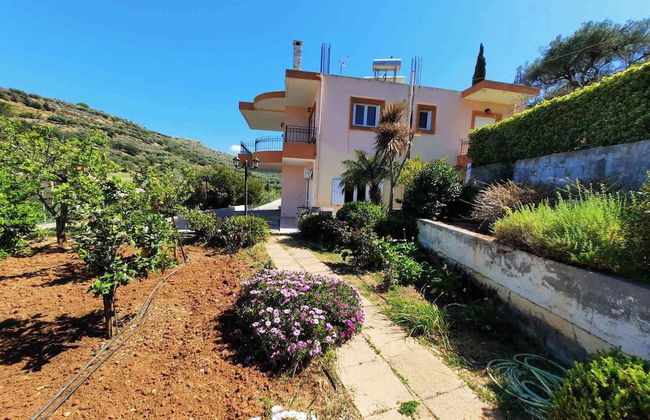 Crete Country Escape 2 Bd w Patio - Photo 38