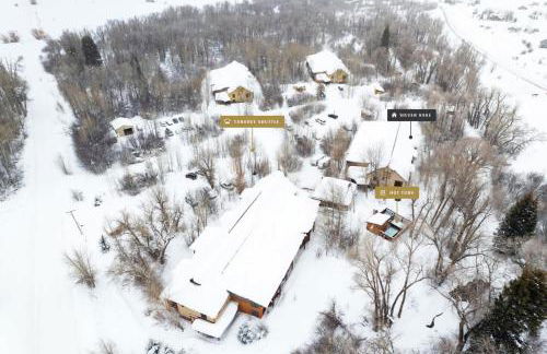 Basecamp Stays: Upscale Getaway Shuttle Hot Tubs - Foto 38