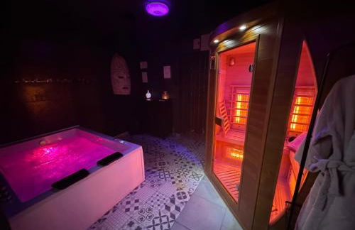 SPA bulles du paradis love room - Foto 12