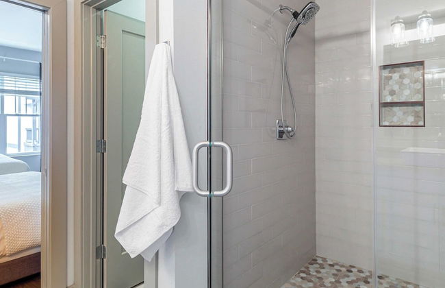 Waverly by Avantstay Nashville-inspired Townhome w/ Luxury Kitchen, Pool Table - Foto 28