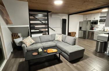 The Honey Bear Cabin Jacuzzi EV Friendly Renovated - Foto 25