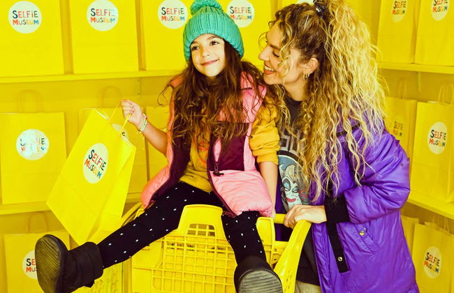 Selfie Museum Thessaloniki Tour - Photo 4