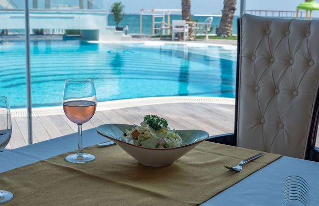 White Tower Mamaia - Foto 21