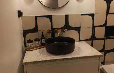 Beautiful Duplex Private Patio Alicante Center - Foto 7