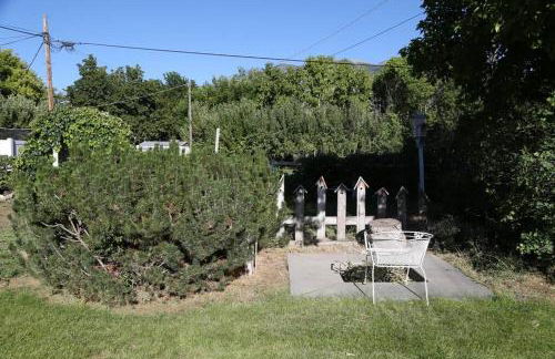 Updated Cottage 3 Bedroom Home With Game Room - Foto 8