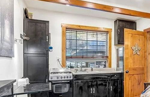 Secluded Off-Grid Retreat> Cabins+Hiking+Waterfall - Foto 5