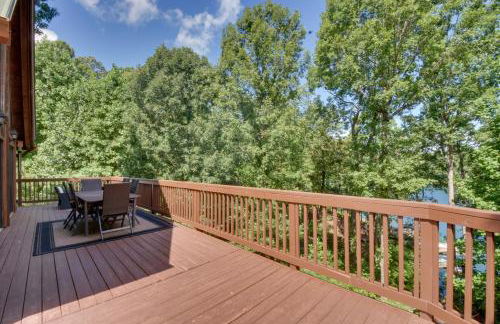 Lakefront Six Mile Vacation Rental with Dock - Foto 25