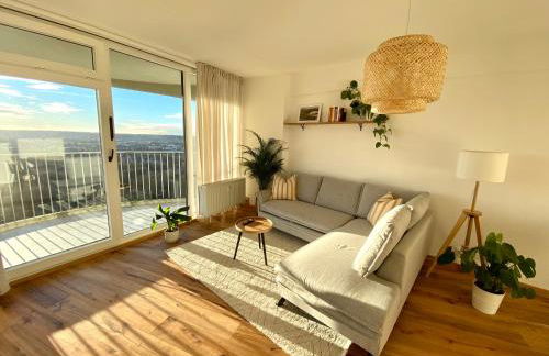 Best Butler Skyline Lodge City Apartment Netflix - Foto 21