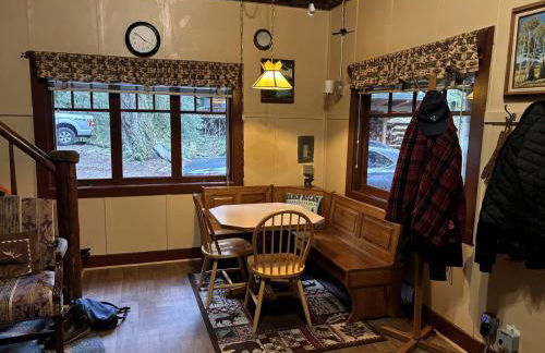 Secluded Forest Cabin in Rhododendron near Mt Hood Village in Oregon - Foto 3