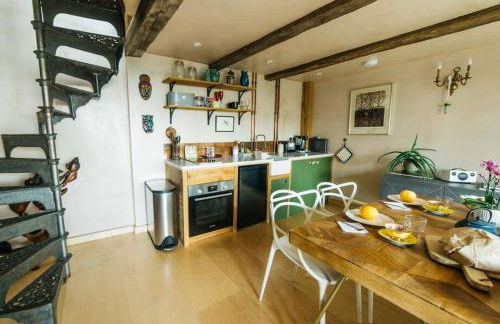 Romantic Country Annex With Views - 10 min to Bath - Foto 3