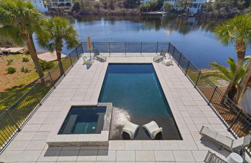 Water's Edge - Luxury Lakefront Beach House with Private Pool & Community Amenities - Foto 43