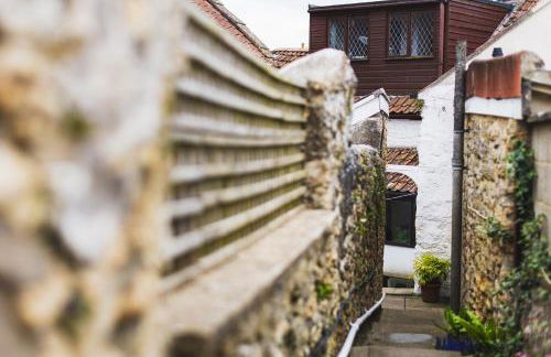 Cathys Cottage, Sun Trap Patio, Modern 3 Bed, Central, Parking - Photo 21