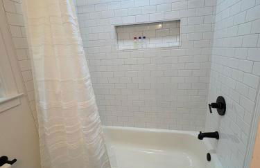 Ideal house close to everything - Foto 49