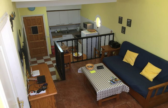 2 Bd Apartment With Stunning View - Photo 15