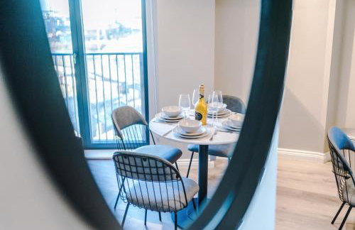 Leeds City Skyline Views - 2 Bed Flat - Foto 31