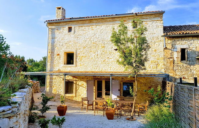 Fabulous Stone House and Large Natural Pool - Foto 20