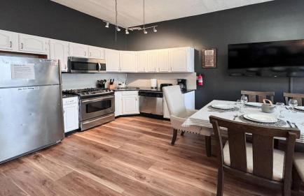 Triple See NY Now - Sleeps 41 -15 Mins to NYC - Foto 49