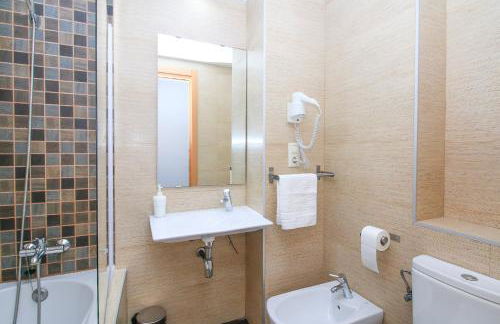 BET Apartments - Tramontana Apartments - Photo 34