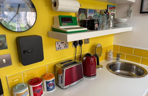 Cherry Cottage Retro Stay, Stourport-on-Severn - Foto 9