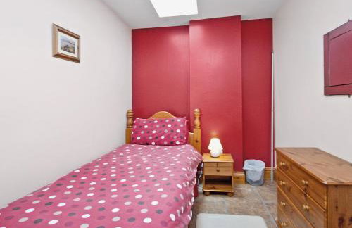 Cobble Cottage - W41945 - Photo 6