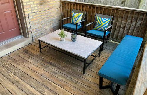 Trendy West Town Flat - 2 bed / 1.5 bath w parking - Foto 21