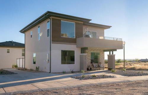 So Zion Painted Desert-4Bed, 3Bath, Hot Tub, Deck - Foto 25