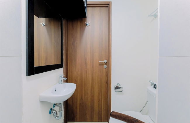 Homey And Restful Studio Royal Sentul Park Apartment - Photo 8