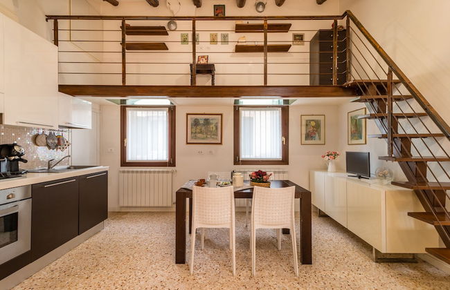 Corderie de la Tana Biennale Exhibition - Foto 9