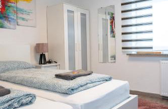 modern house with pool - 3 bedrooms 2 Bathrooms - Foto 45