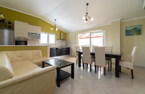 Holiday house with a swimming pool Prizba, Korcula - 199 - Photo 15