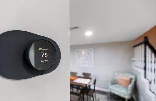 Newly Renovated, Dog Friendly, Stocked Kitchen - Foto 36