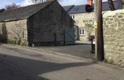The Annex, Tregoddick Barn - Photo 13