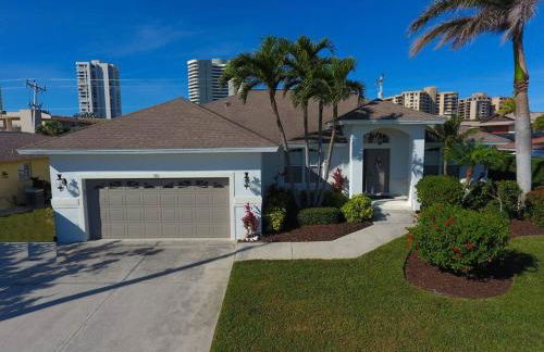 5* 3 BR 3 BA Home 4 min walk to beach & JW Marriott w/heated pool - Foto 1