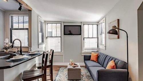 Dauphin District Darling #4 Downtown, Dining - Photo 1