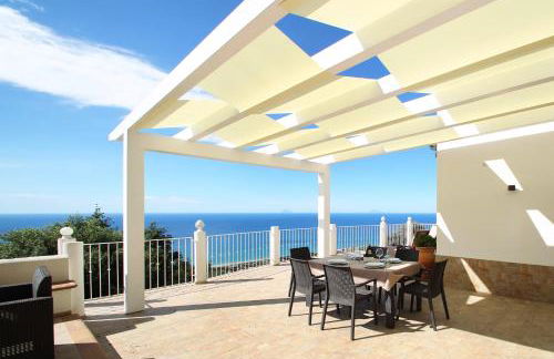 Villa DAMMUSO by Local House - private villa infinity pool & seaview - Foto 45