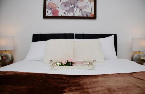 29EW Dreams Unlimited Serviced Accommodation- Staines - Heathrow - Foto 22