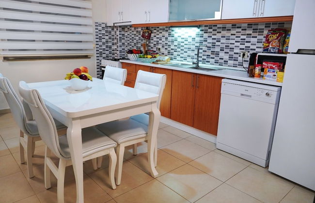 Zenofon Residence - Photo 33