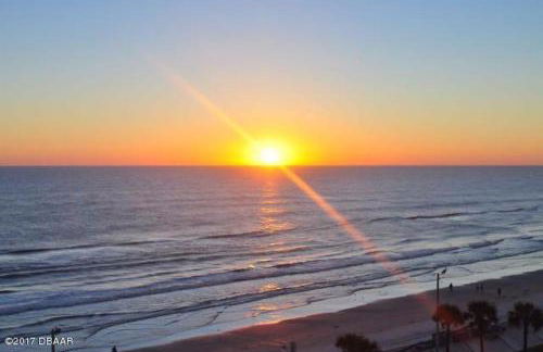 Ocean Walk Resort - Spectacular Ocean Front View - Foto 34