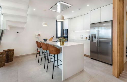 Casa Sol Luxury Rooftop Penthouse Gym Spa Pools - Photo 22