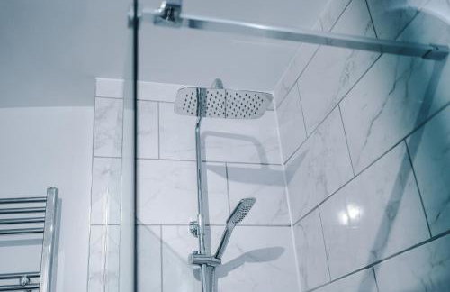 Oxford House by YourStays - Cosy Home in the Suburb of May Bank - Foto 27