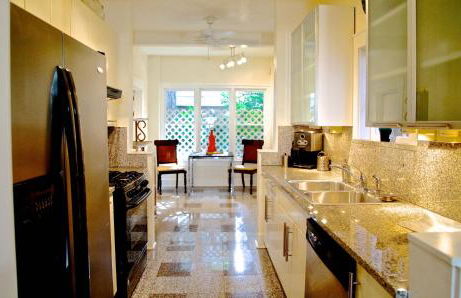 Refuge in the Heart of Montrose - Photo 5