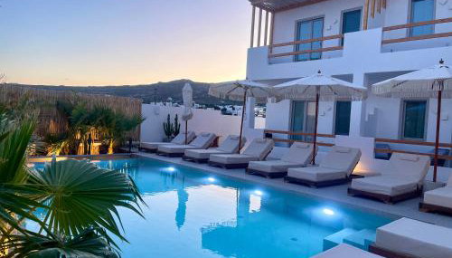 Mykonos Dot Suites - Foto 3, sunbed, Internal: Not applicable to any particular room