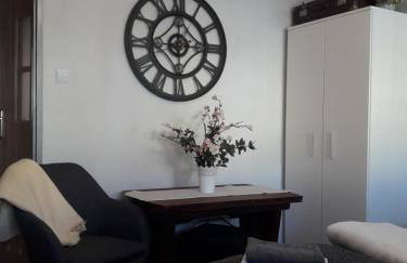 Przy ratuszu - Foto 12