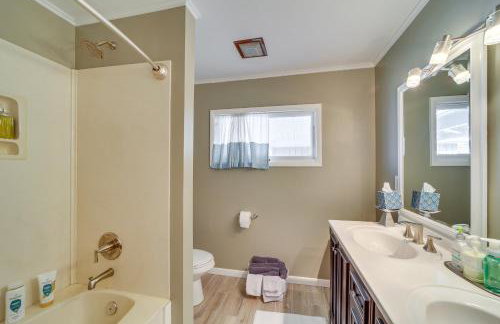 Tulsa Home with Yard 5 Mi to Downtown! - Photo 17