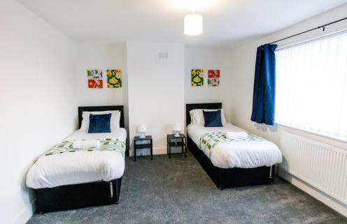 Spacious 2Bed - Great for Contractors - Driveway&Garden - Foto 1