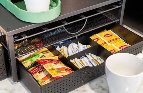 3BR Home 2 Baths Bonus Room, Minutes to NYC - Photo 14