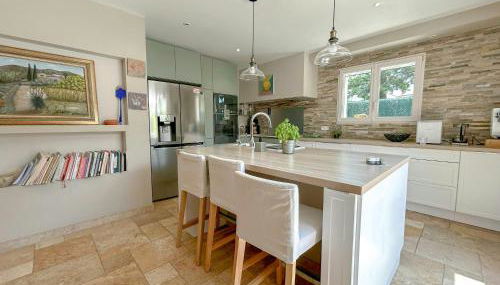 Modern Provençal Villa At The Forest's Edge - Foto 5